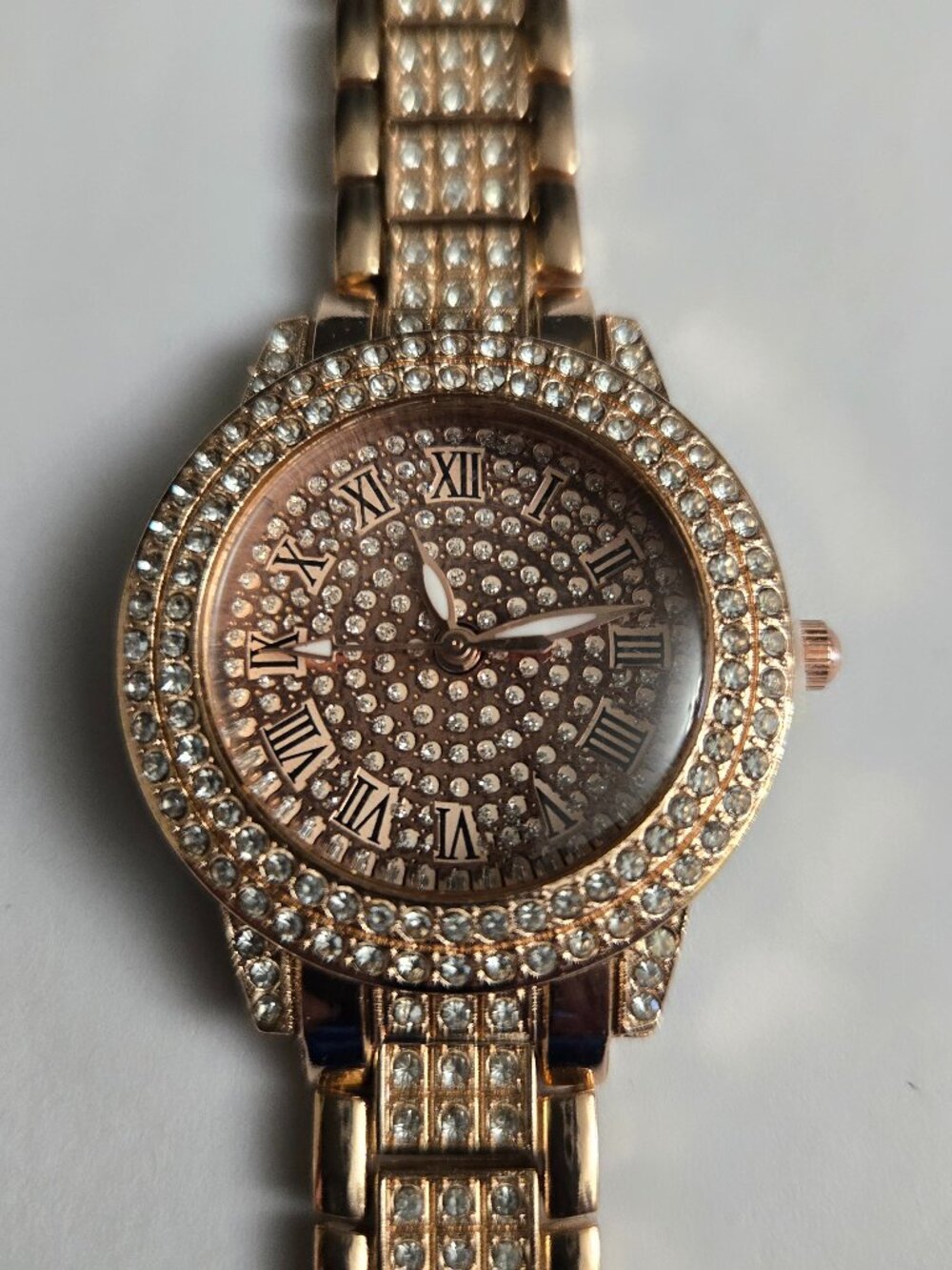 Women's Rose gold Fashion Watch with Rhinestones